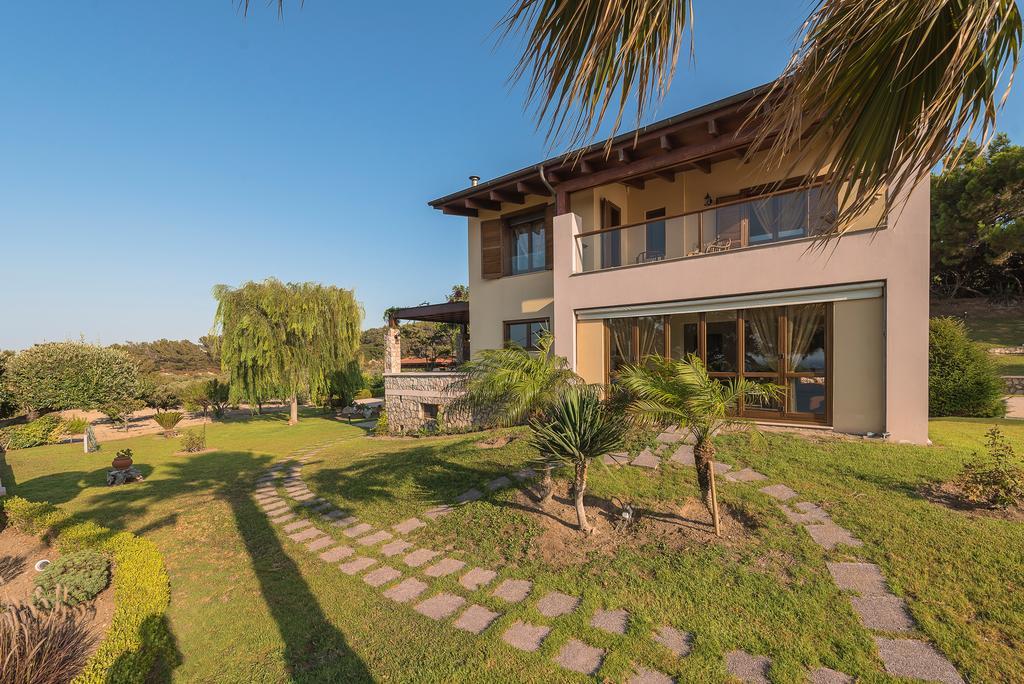 Villa Russelia Kalavarda Exterior photo